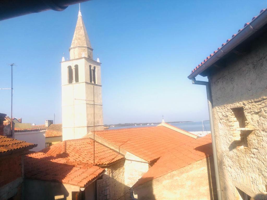 Istrian Stone House In The Heart Of The Beautiful Fishing Village Fazana - Only Few Steps From The Sea And The Wonderful Beach - Incl Plasma-Quad-Plus-Filter Against C O V I D Bagian luar foto