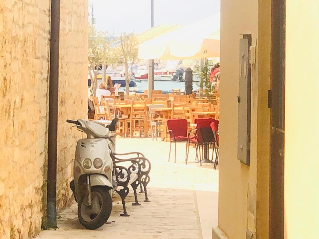 Istrian Stone House In The Heart Of The Beautiful Fishing Village Fazana - Only Few Steps From The Sea And The Wonderful Beach - Incl Plasma-Quad-Plus-Filter Against C O V I D Bagian luar foto